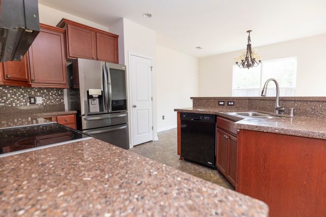 984 Augustine Court, Summerville, SC 29483