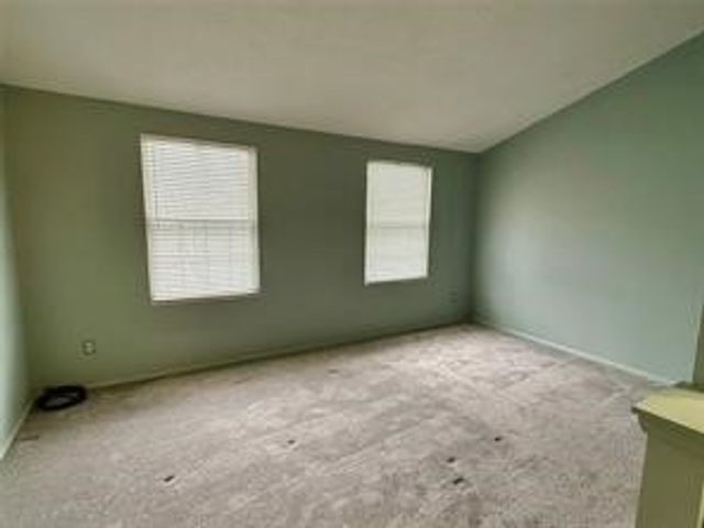 115 Saxonwald Ln, Castle Shannon, PA 15234