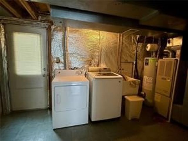 115 Saxonwald Ln, Castle Shannon, PA 15234
