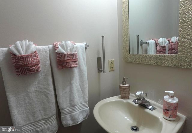 8307 SATINLEAF CT, Bowie, MD 20715