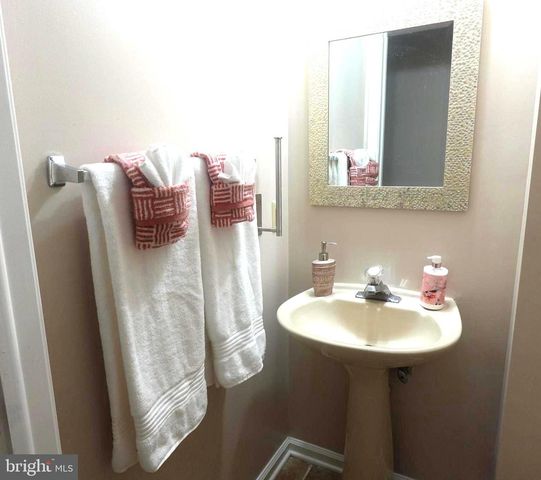 8307 SATINLEAF CT, Bowie, MD 20715