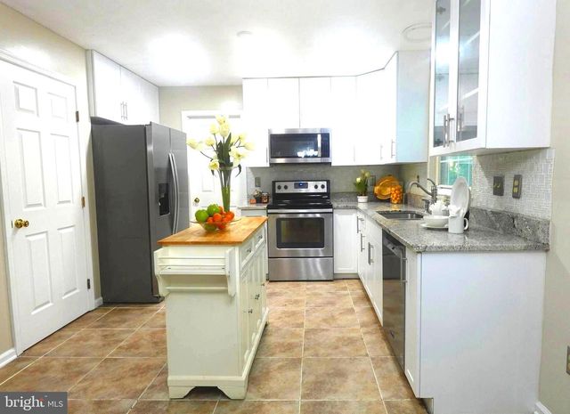 8307 SATINLEAF CT, Bowie, MD 20715