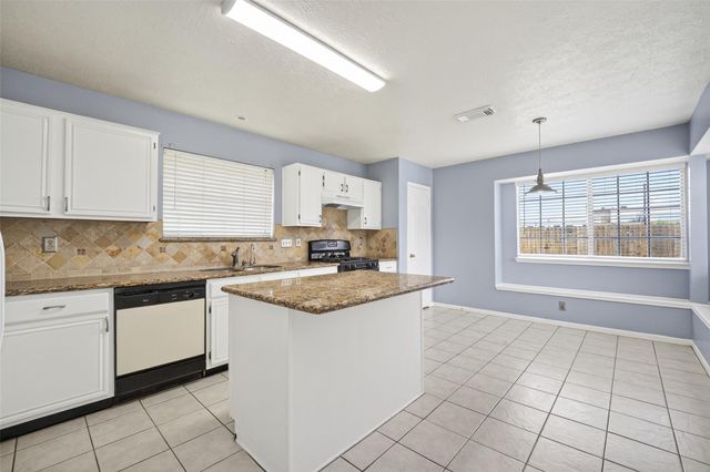 11563 Withers Way Circle, Houston, TX 77065