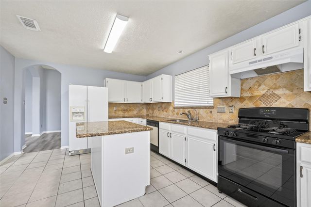 11563 Withers Way Circle, Houston, TX 77065