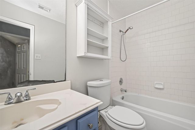 11563 Withers Way Circle, Houston, TX 77065