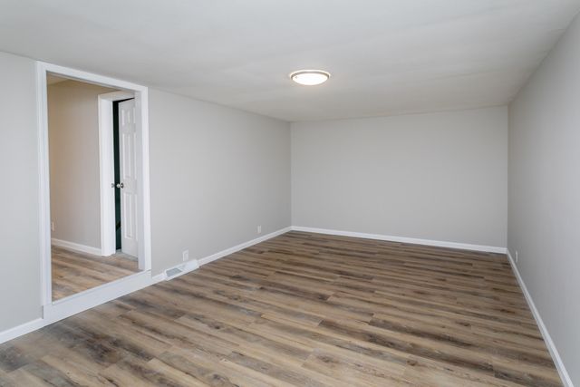 2403 N CREASY SPRINGS RD, Columbia, MO 65202