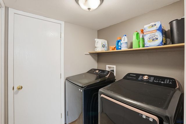 3915 GALLATIN AVE, Spearfish, SD 57783