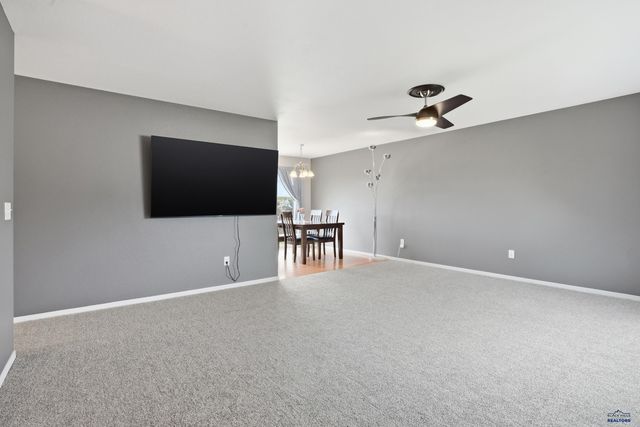 3915 GALLATIN AVE, Spearfish, SD 57783