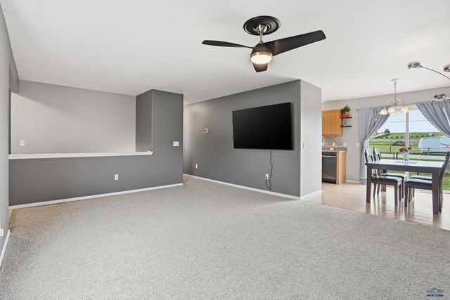 3915 GALLATIN AVE, Spearfish, SD 57783