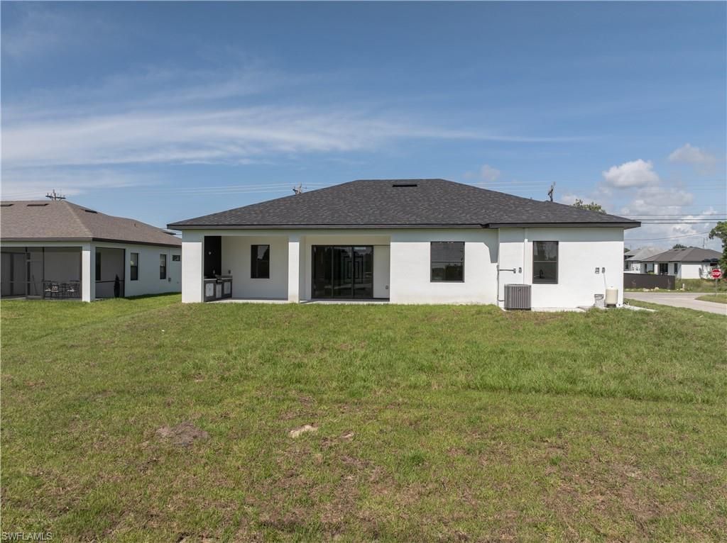 816 Floyd AVE S, LEHIGH ACRES, FL 33976 — photo 5