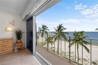 2011 Gulf Shore BLVD N # 44, Naples, FL 34102