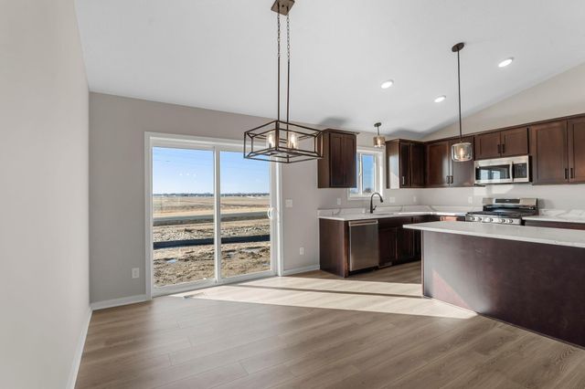 581 Sienna Drive, Watertown, MN 55388