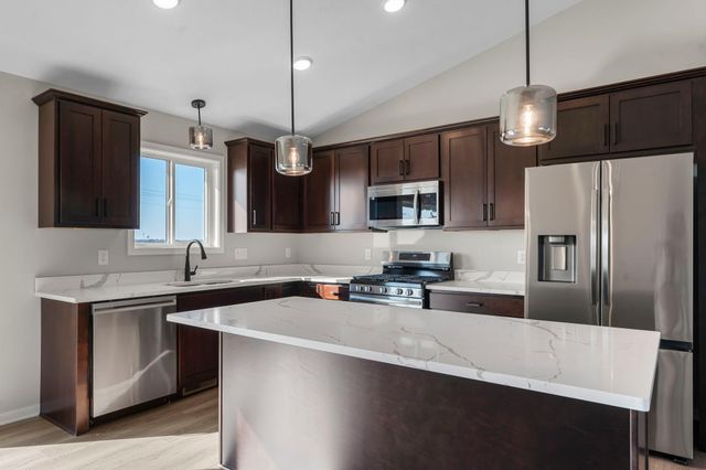 581 Sienna Drive, Watertown, MN 55388