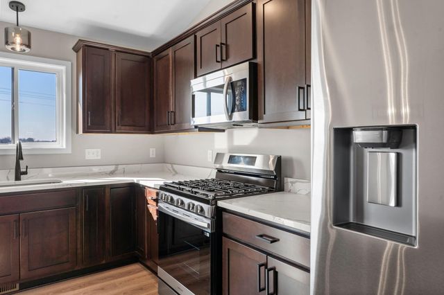 581 Sienna Drive, Watertown, MN 55388