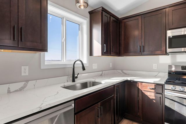 581 Sienna Drive, Watertown, MN 55388