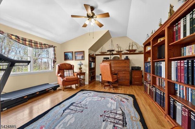 3 Indian Creek Rd, Alexandria Twp., NJ 08867