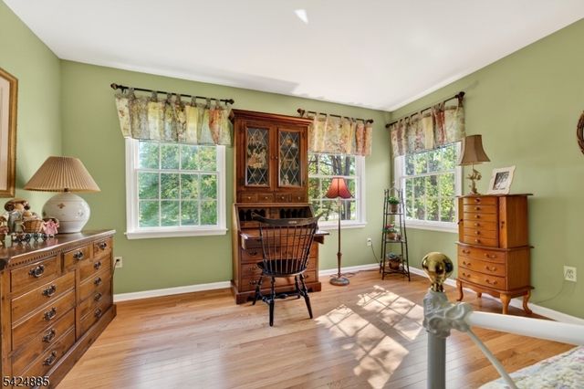 3 Indian Creek Rd, Alexandria Twp., NJ 08867