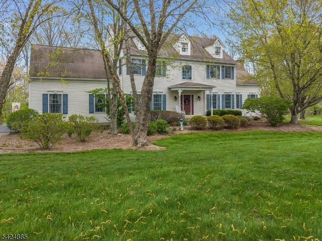3 Indian Creek Rd, Alexandria Twp., NJ 08867