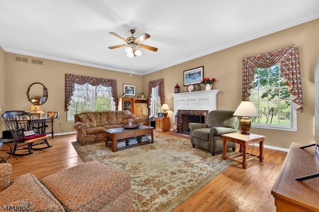 3 Indian Creek Rd, Alexandria Twp., NJ 08867