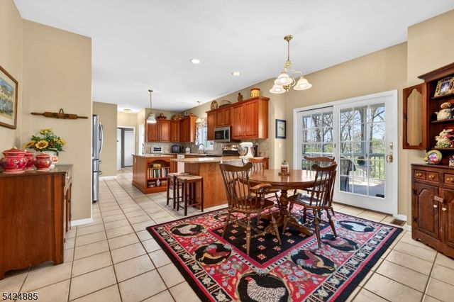 3 Indian Creek Rd, Alexandria Twp., NJ 08867