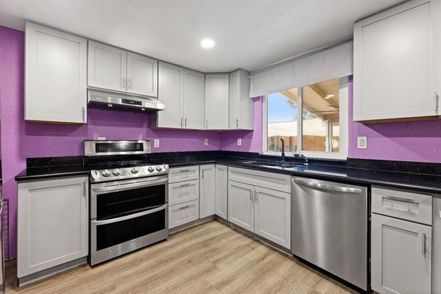 3909 Sandpiper Ct, Modesto, CA 95356