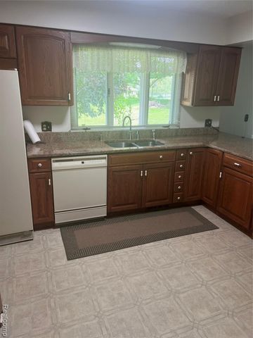 1361 Dyemeadow Lane, Flint, MI 48532