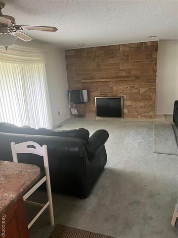 1361 Dyemeadow Lane, Flint, MI 48532