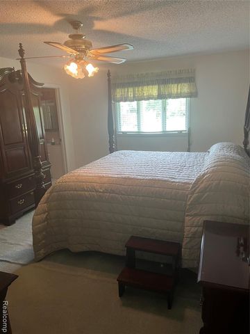 1361 Dyemeadow Lane, Flint, MI 48532