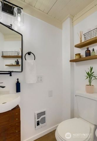 409 S 34th Street, Tacoma, WA 98418