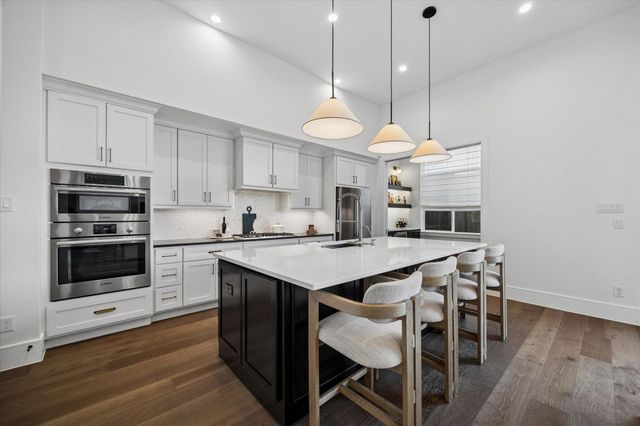 1661 Bingle Road, Houston, TX 77055