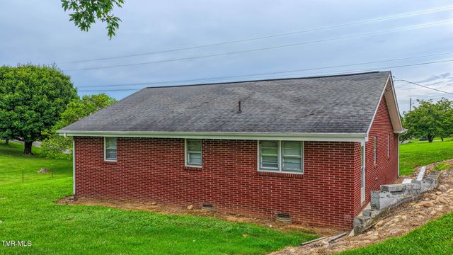 110 Anderson Street, Surgoinsville, TN 37873