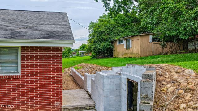 110 Anderson Street, Surgoinsville, TN 37873