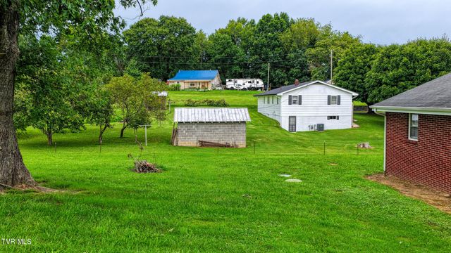 110 Anderson Street, Surgoinsville, TN 37873