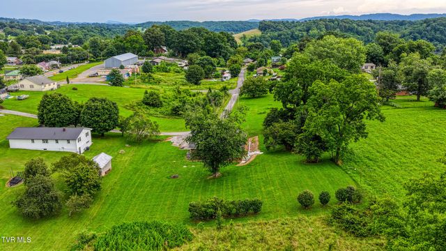 110 Anderson Street, Surgoinsville, TN 37873