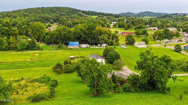 110 Anderson Street, Surgoinsville, TN 37873