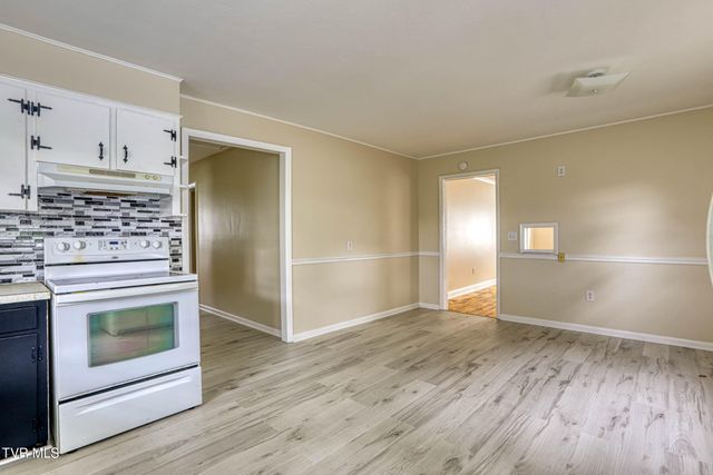 110 Anderson Street, Surgoinsville, TN 37873