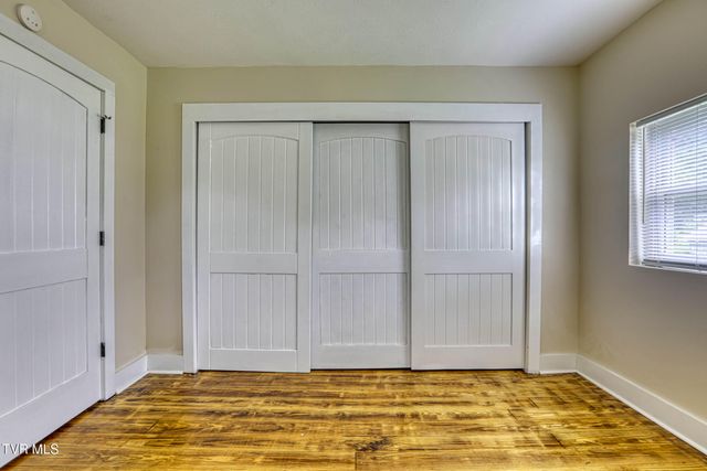 110 Anderson Street, Surgoinsville, TN 37873
