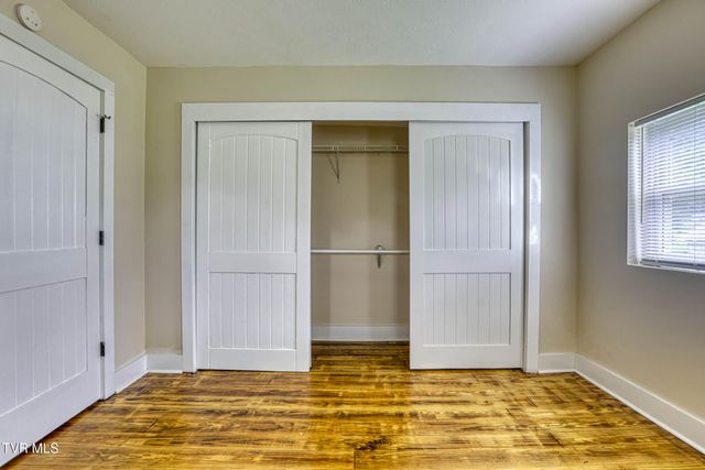 110 Anderson Street, Surgoinsville, TN 37873