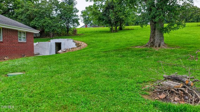 110 Anderson Street, Surgoinsville, TN 37873