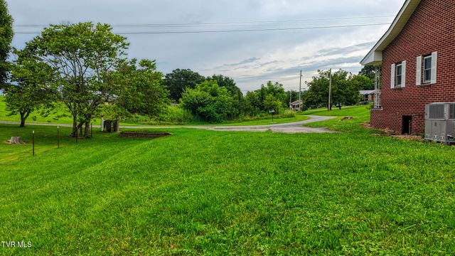 110 Anderson Street, Surgoinsville, TN 37873