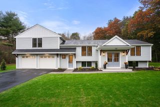 298 Autumn Ave, Duxbury, MA 02332