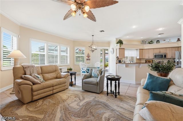 8861 Creek Run DR, Bonita Springs, FL 34135