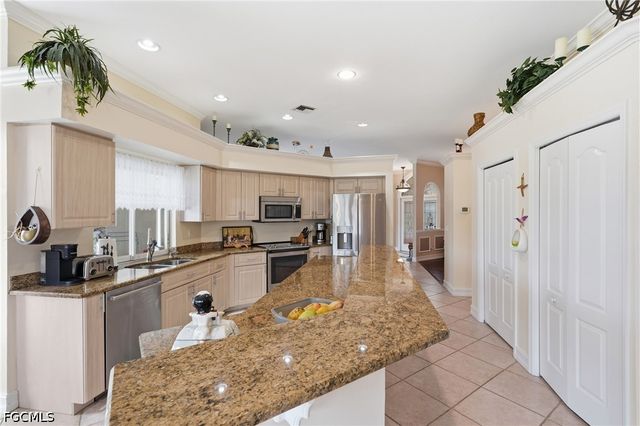 8861 Creek Run DR, Bonita Springs, FL 34135