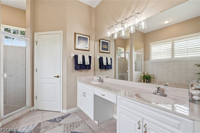 8861 Creek Run DR, Bonita Springs, FL 34135