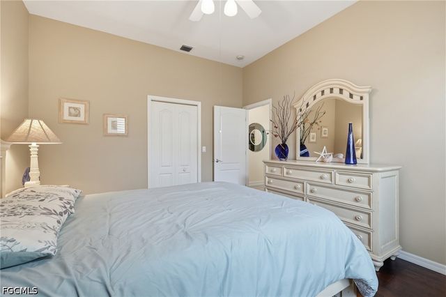8861 Creek Run DR, Bonita Springs, FL 34135