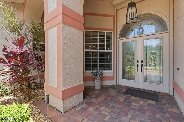 8861 Creek Run DR, Bonita Springs, FL 34135