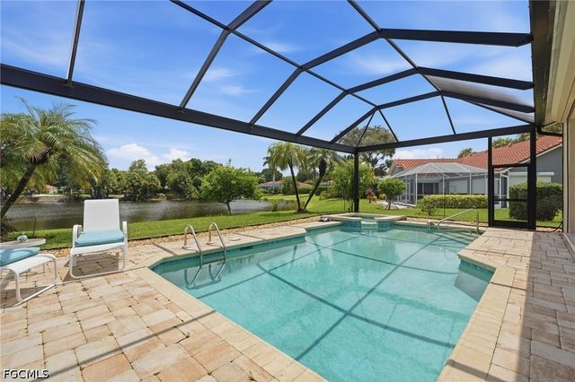 8861 Creek Run DR, Bonita Springs, FL 34135