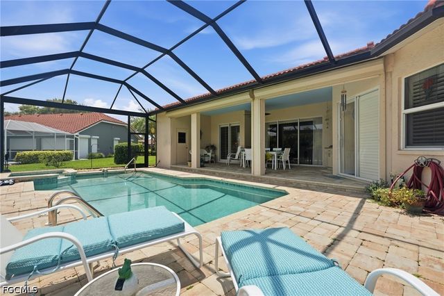 8861 Creek Run DR, Bonita Springs, FL 34135