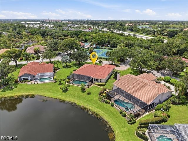 8861 Creek Run DR, Bonita Springs, FL 34135