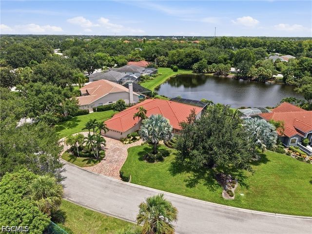 8861 Creek Run DR, Bonita Springs, FL 34135